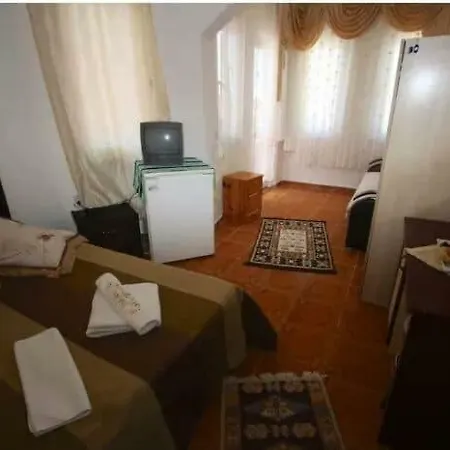 Hotel Oscar 2*